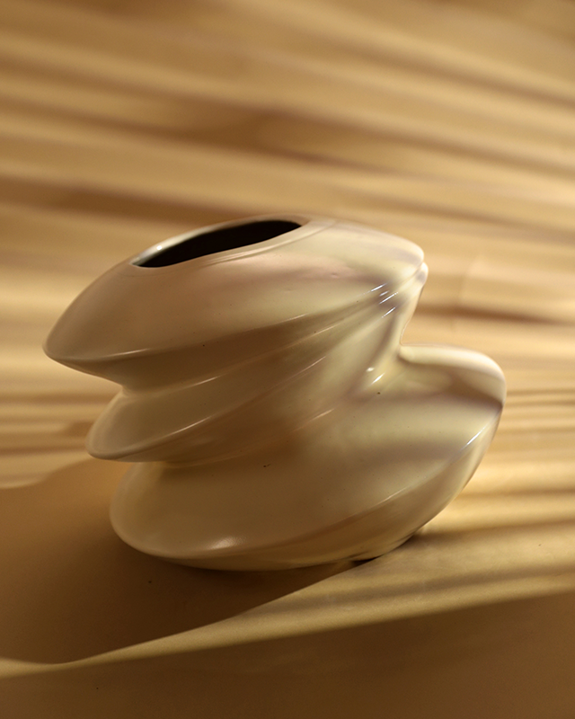 #color_ivory